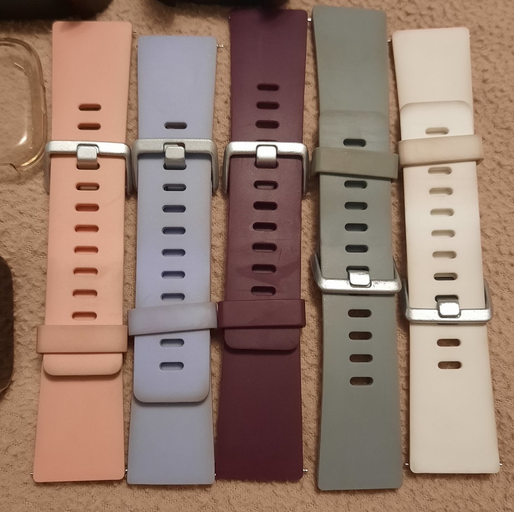 Fitbit Versa Bundle - image 2